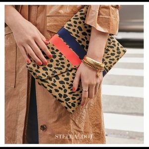 Stella & Dot Bellamy Clutch